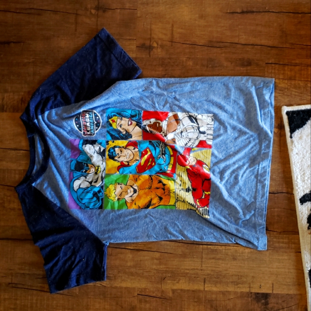 DC Graphic Tee